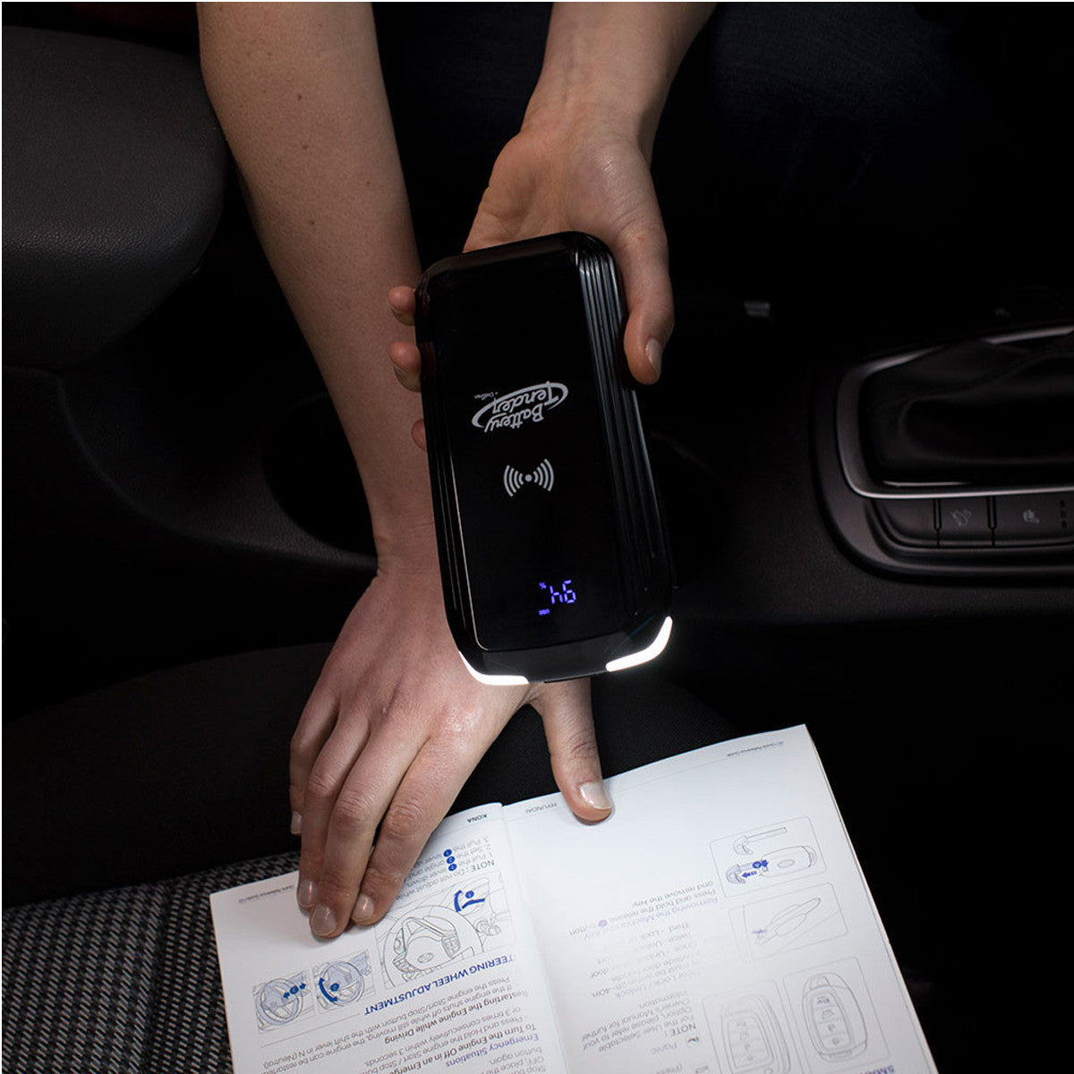 Battery Tender 1000 AMP Jump Starter - 8000 mAh Power Bank With Wireless Charger-Detail-View-5