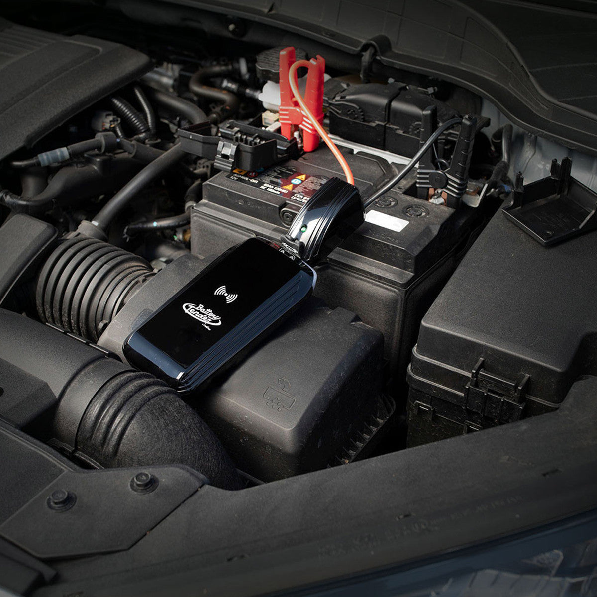 Battery Tender 1000 AMP Jump Starter - 8000 mAh Power Bank With Wireless Charger-Detail-View-7