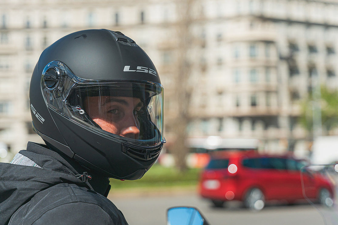 LS2 Strobe II Solid Modular Motorcycle Helmet W/ SunShield