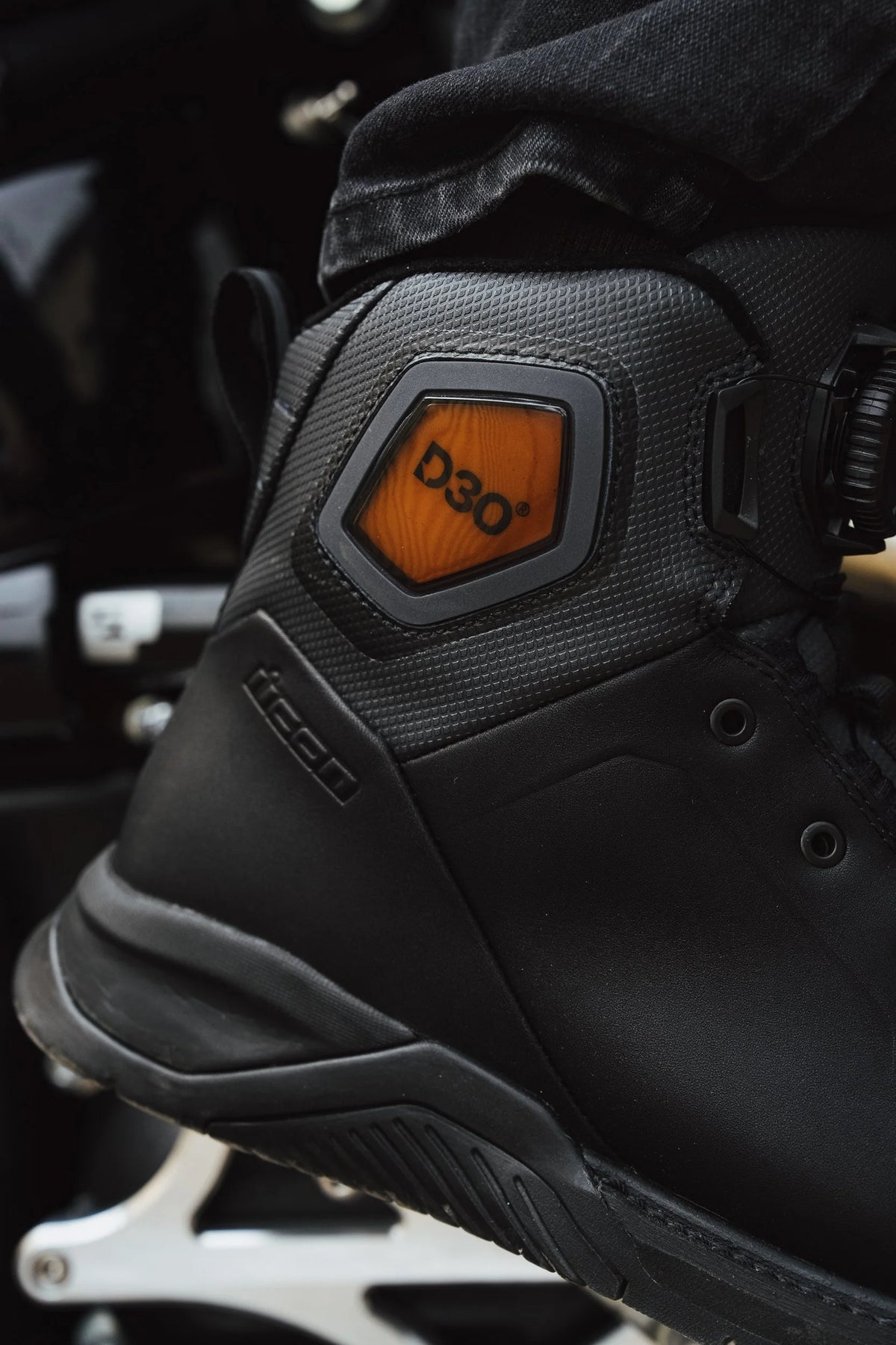 Icon Men's Upstate CE Motorcycle Riding Boots