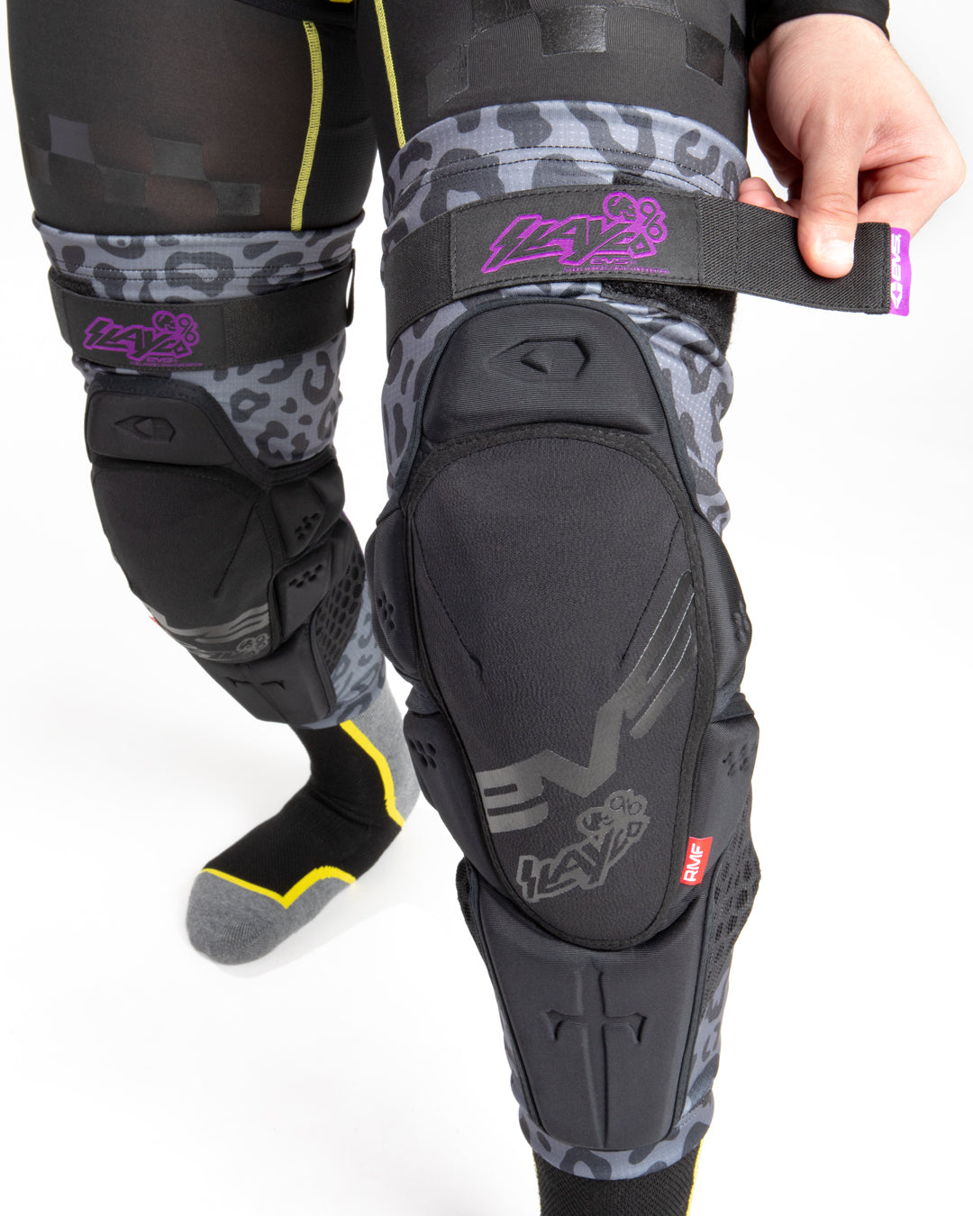 EVS Slayco96 Knee Guard - Ghost Leopard