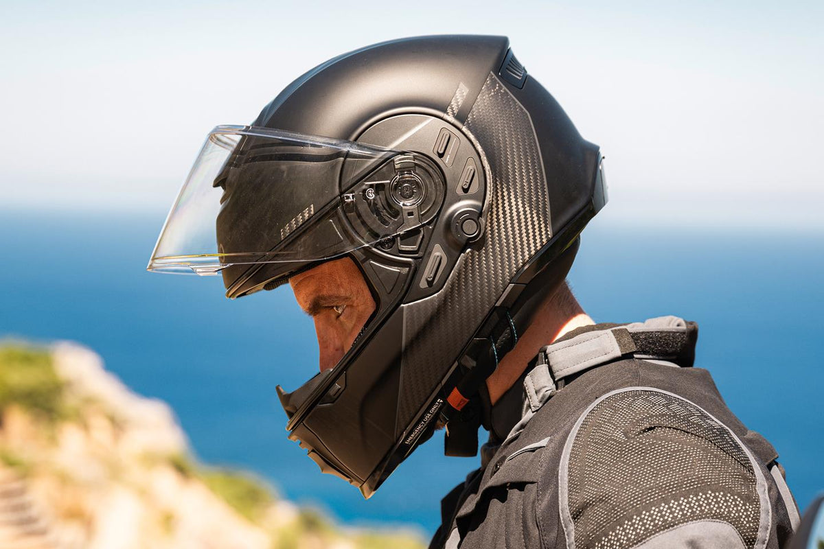 Cardo Beyond GTS Carbon Fiber Smart Motorcycle Helmet
