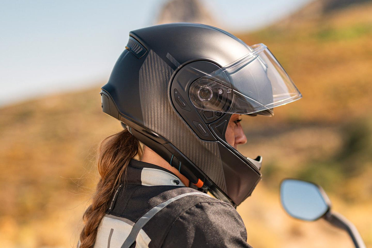 Cardo Beyond GTS Carbon Fiber Smart Motorcycle Helmet