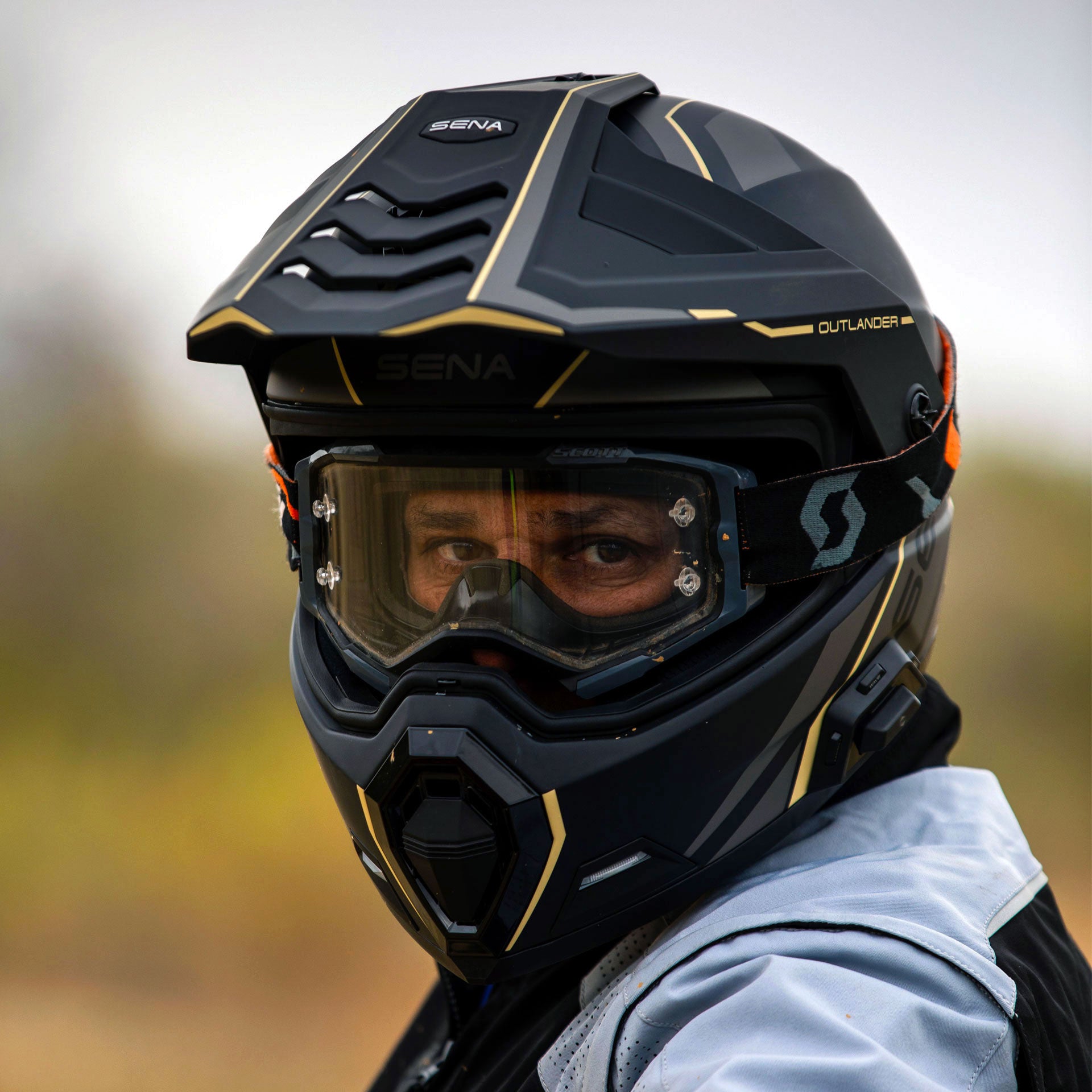 Sena Outlander Dual Sport Bluetooth Smart Motorcycle Helmet