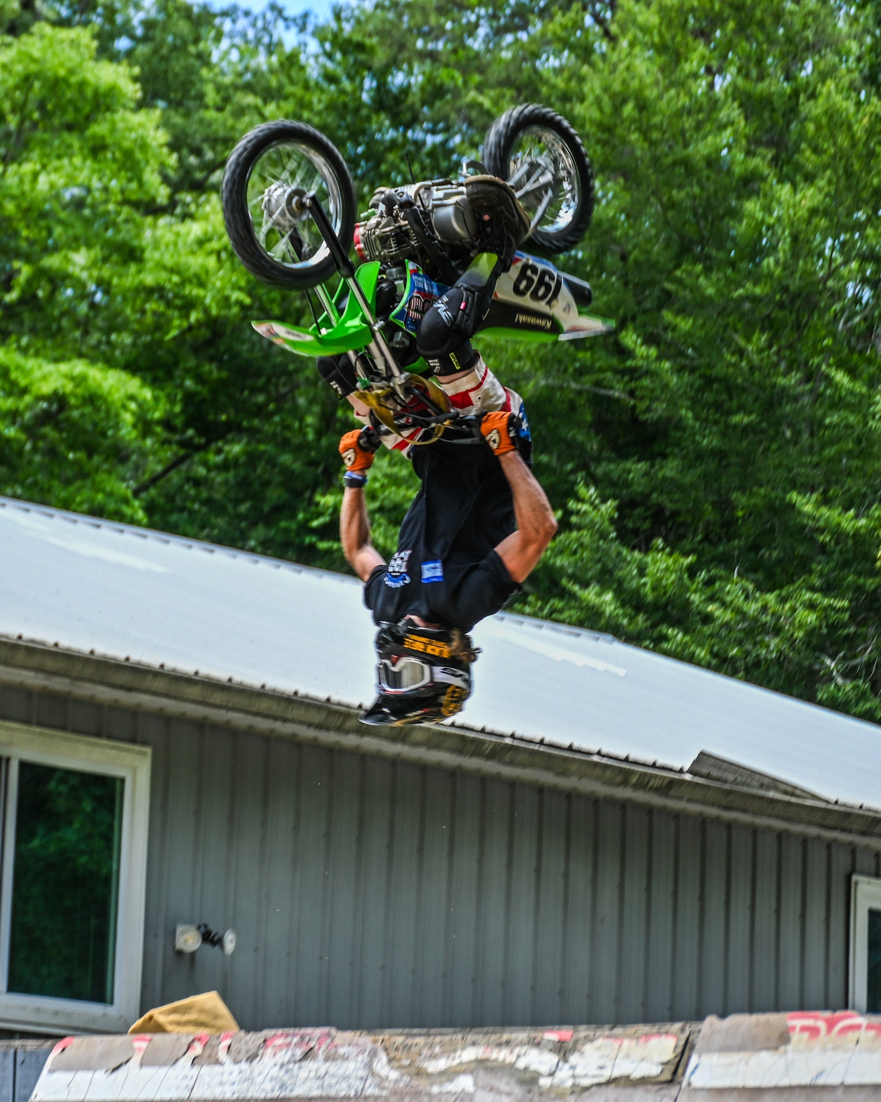 EVS TP199 Knee/Shin Guard