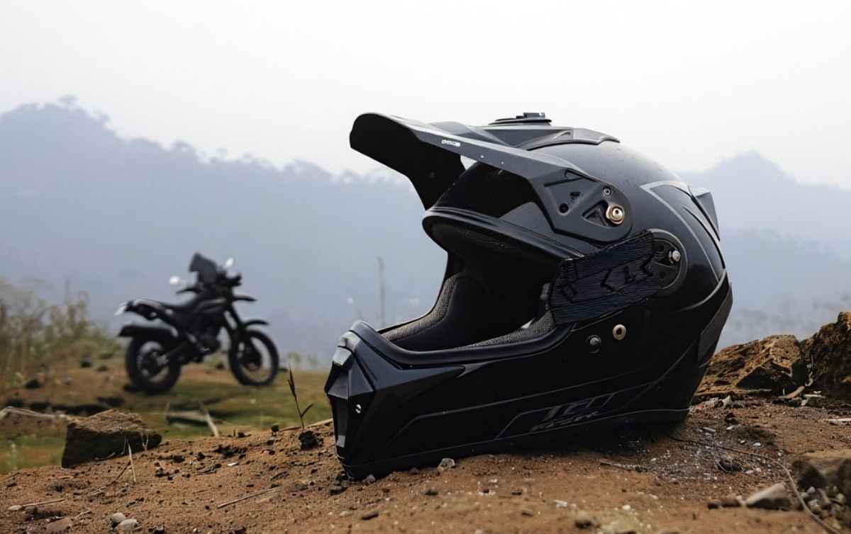Top Mistakes Riders Make When Buying a Motorcycle Helmet
