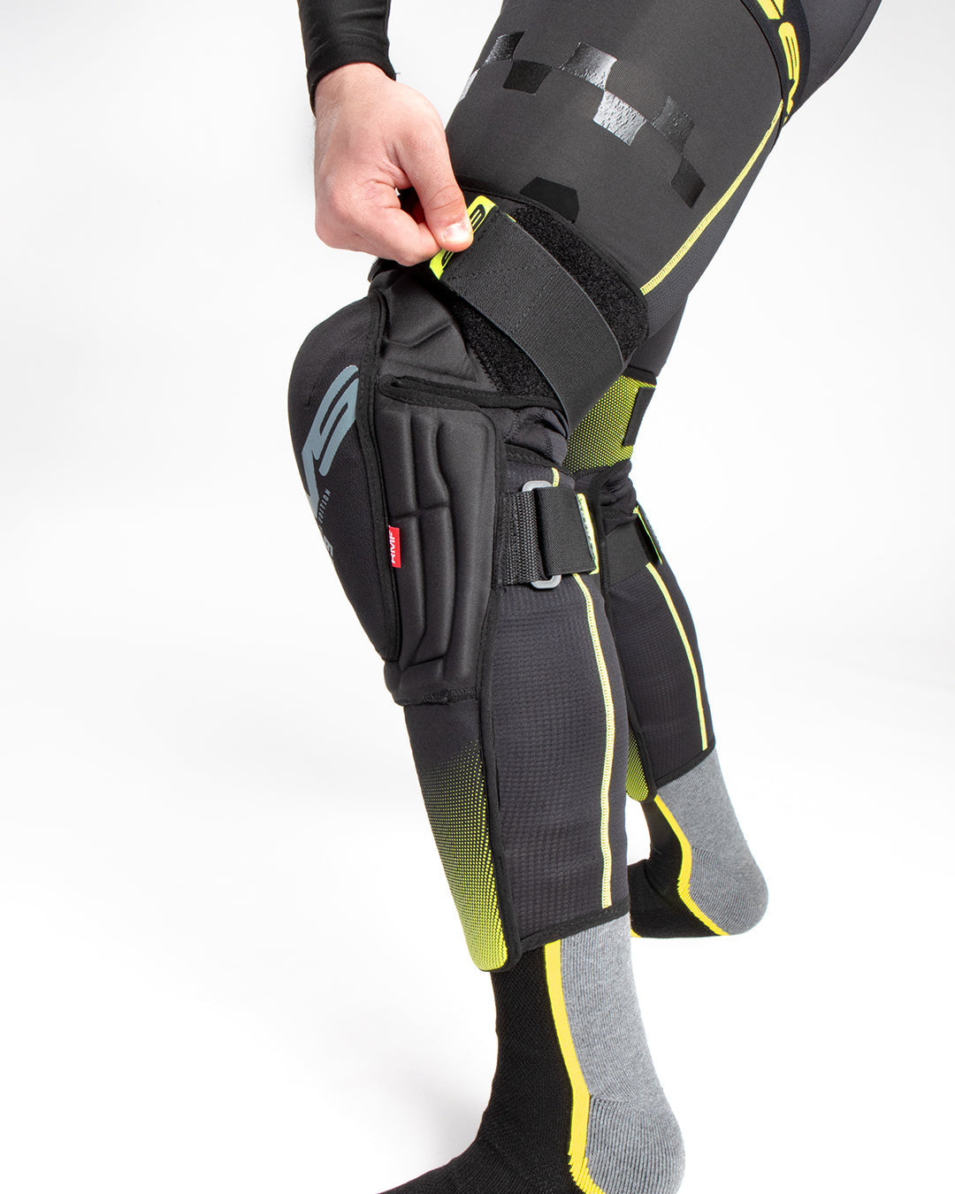 EVS TP199 Knee/Shin Guard | Team Motorcycle
